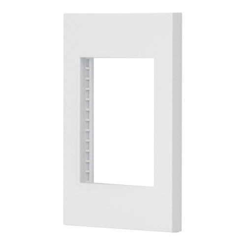 Placa 1 ventana, 3 módulos, línea Española, color blanco 47043