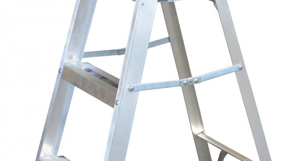 SURTEK SYS-ET3 Escalera de aluminio tipo tijera de 3 peldaños a –  Ingenieria Servirent Shop